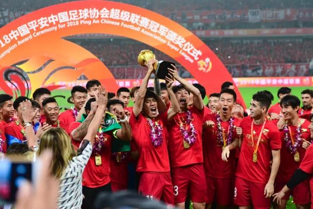张佳玮：迪伦·哈珀是首节MVP 他攻防两端都包裹了东决MVP布伦森